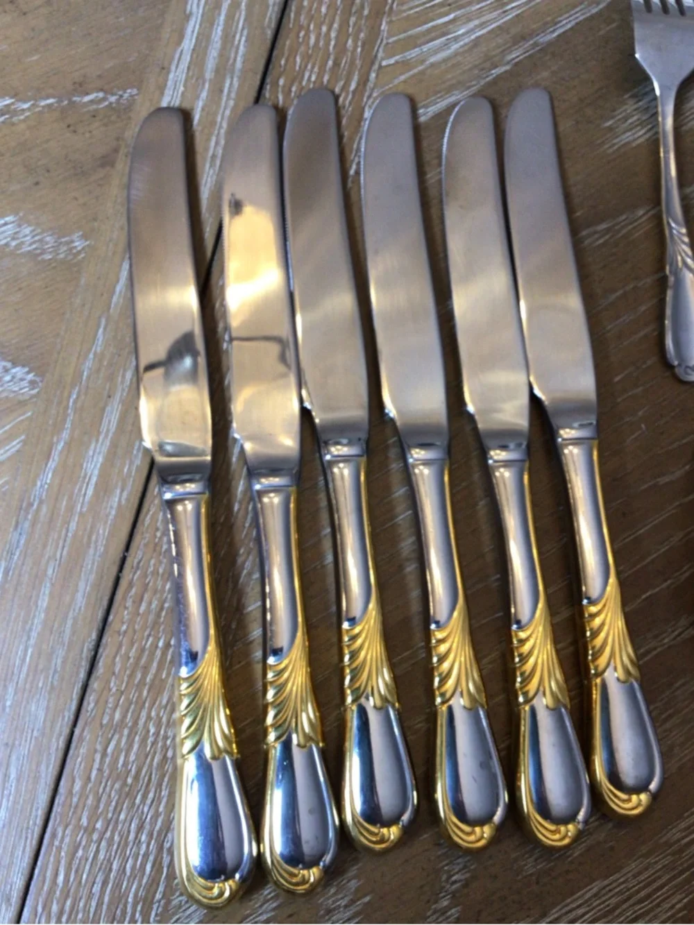 Vintage Retroneu Linda Gold Accent Flatware Korea Stainless YOUR CHOICE.